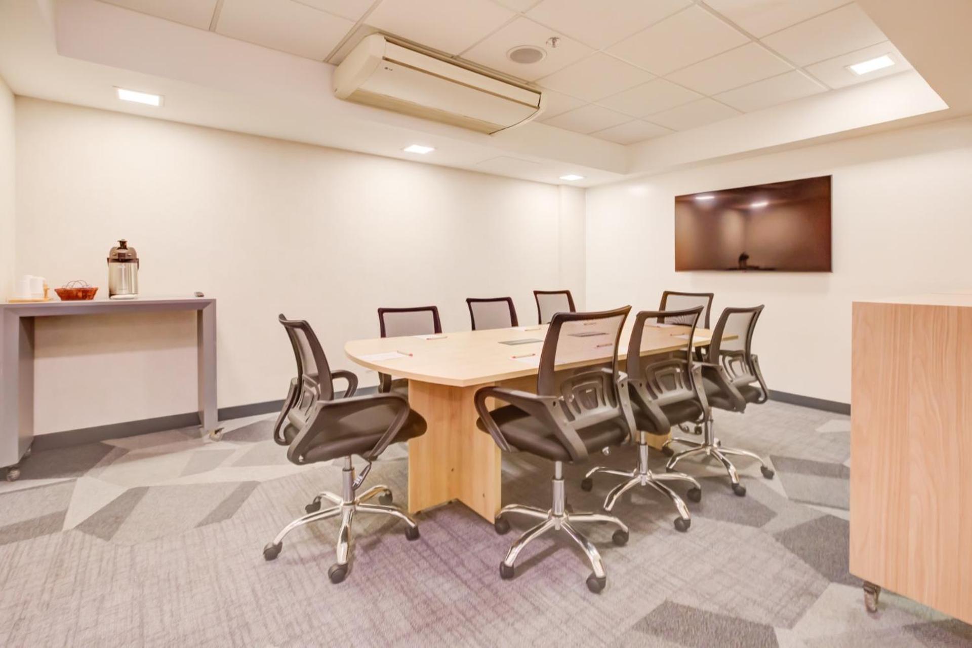 Ibis Budget Nova America Hotel 2*